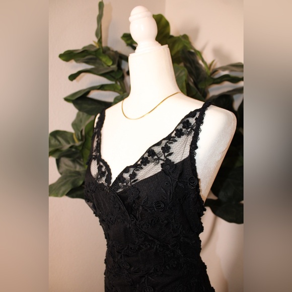 Nicole Bakti Black Lace Asymmetrical Dress - Size M - Picture 5 of 12